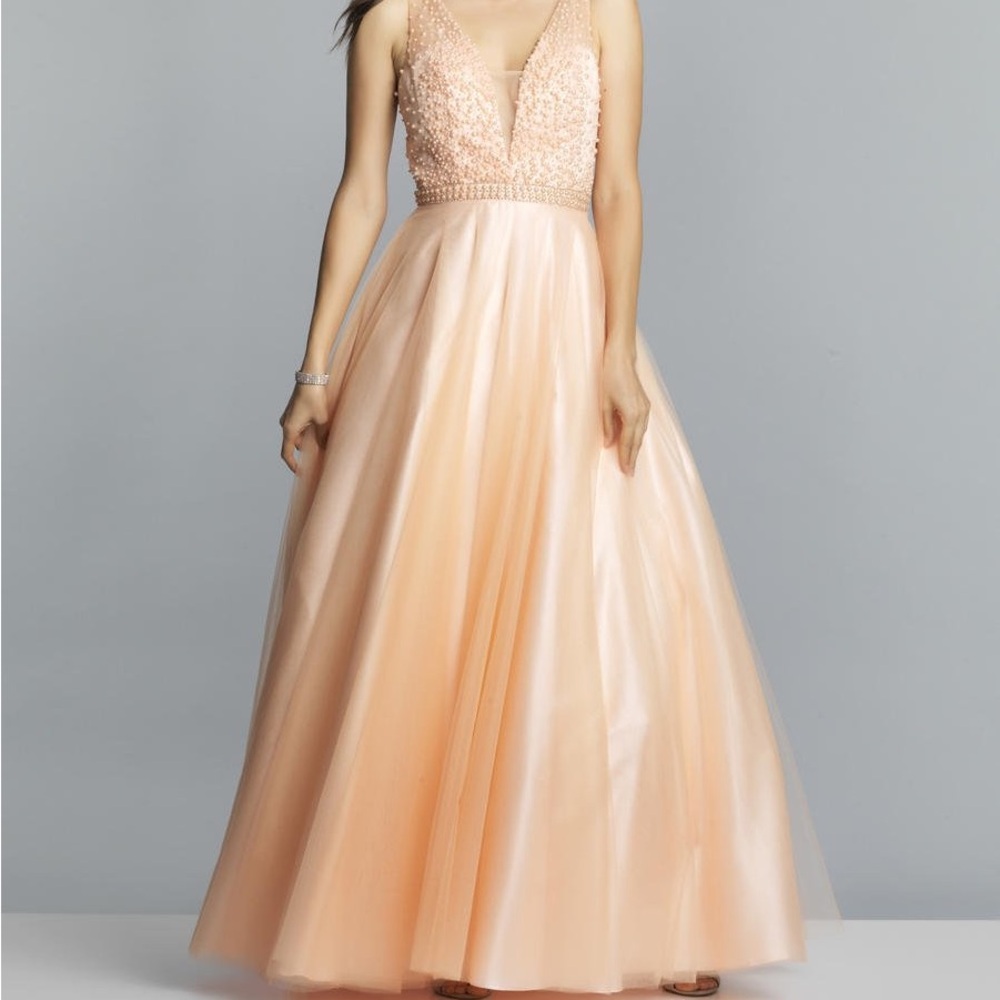 Dave & Johnny Pink Sequin Embellished Gown with Plunge Neckline Size 13/14